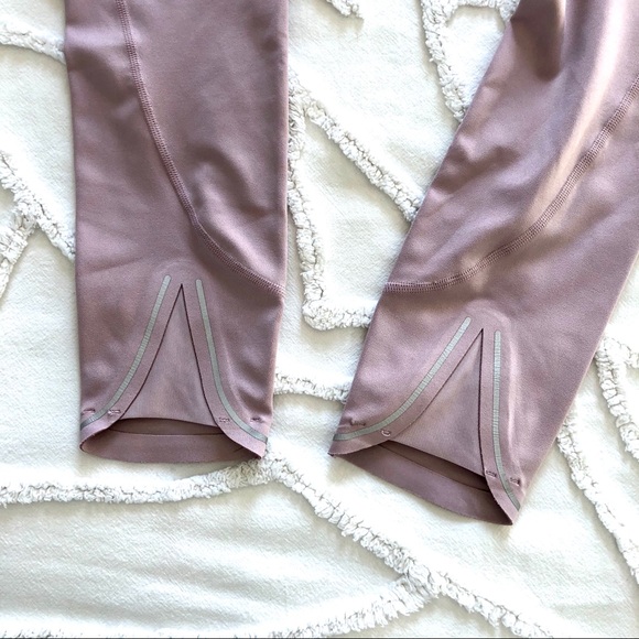 Athleta Run Free 7/8 Tight - Picture 4 of 7